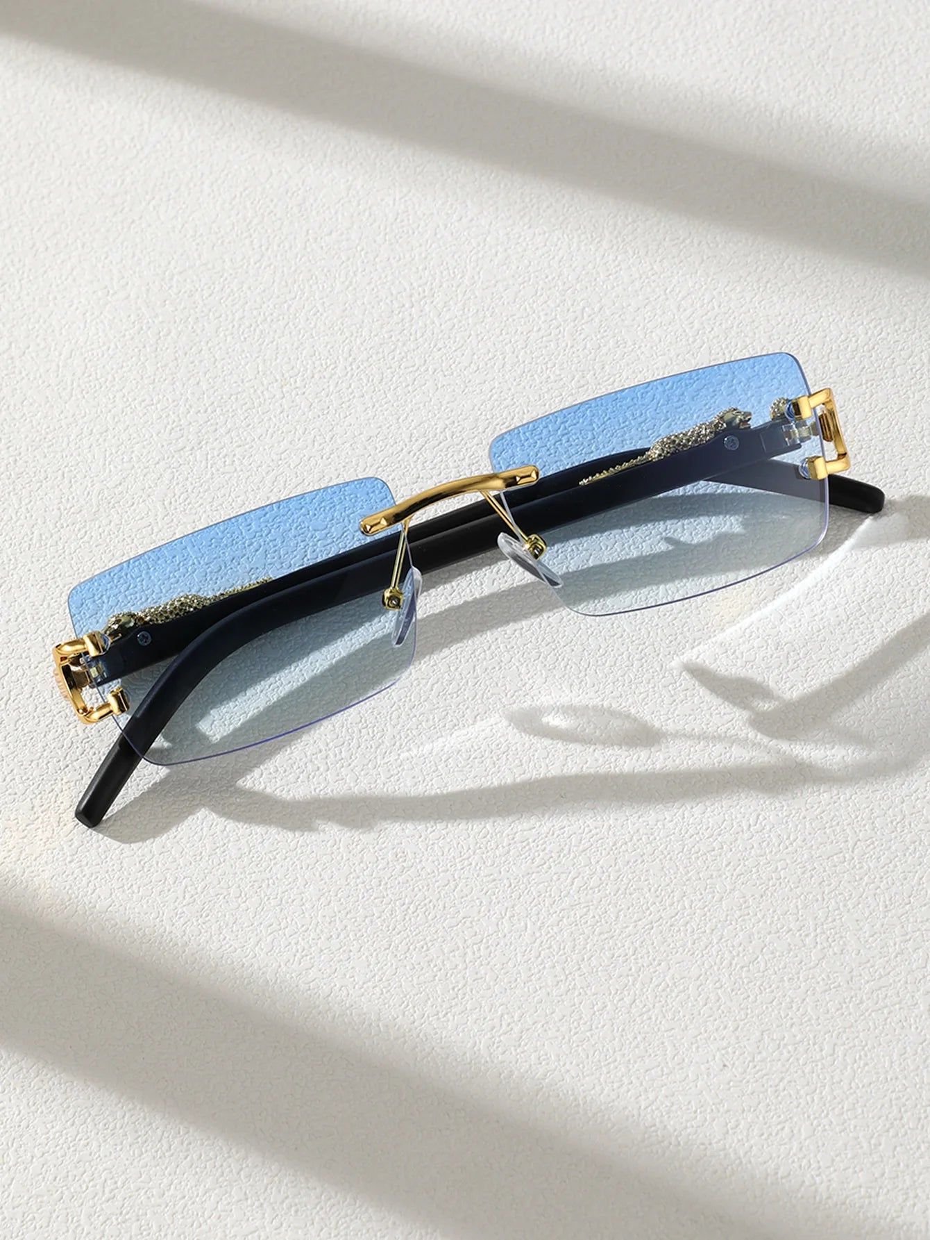 Fashionable Frameless Sunglasses