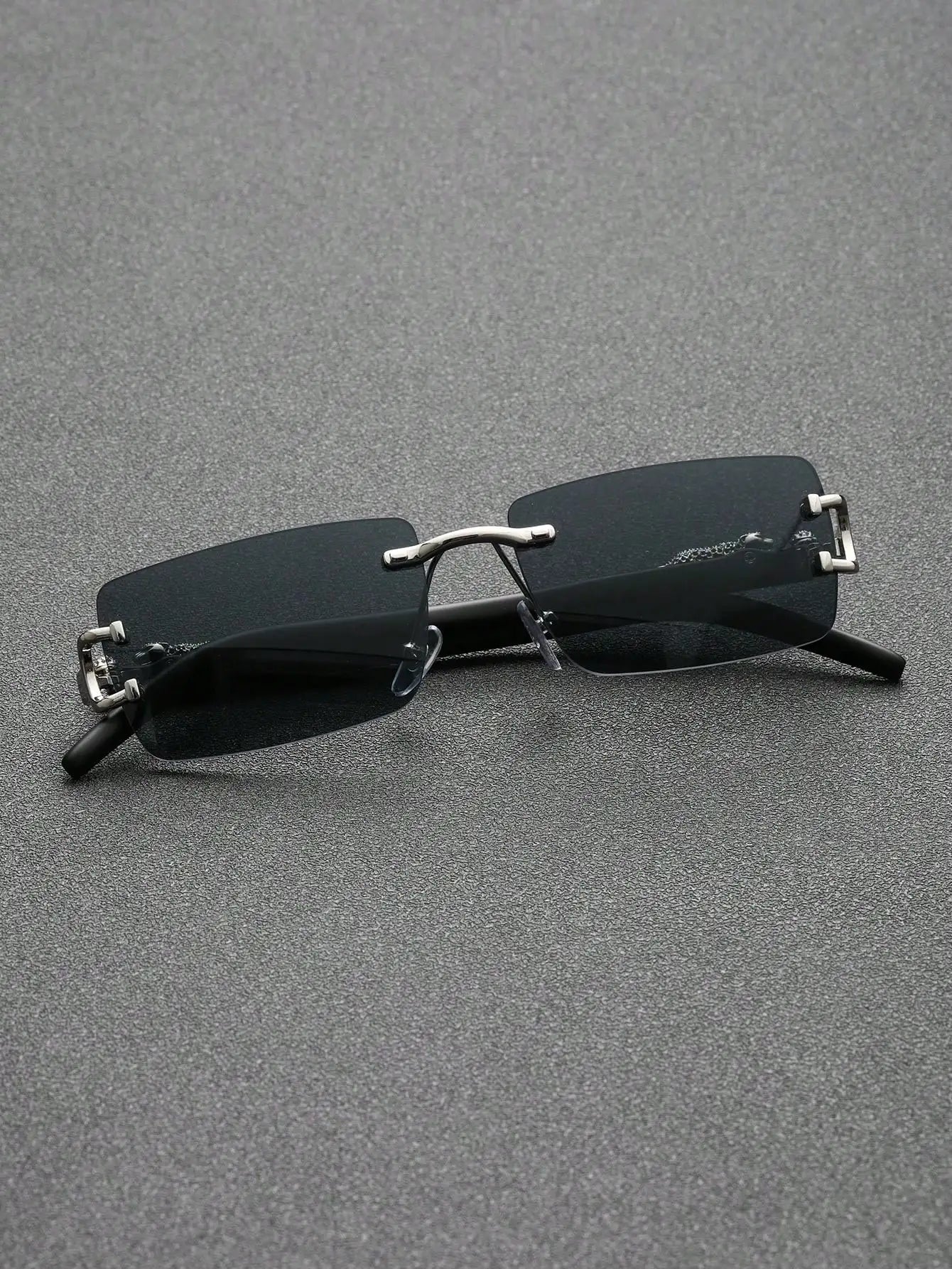 Fashionable Frameless Sunglasses