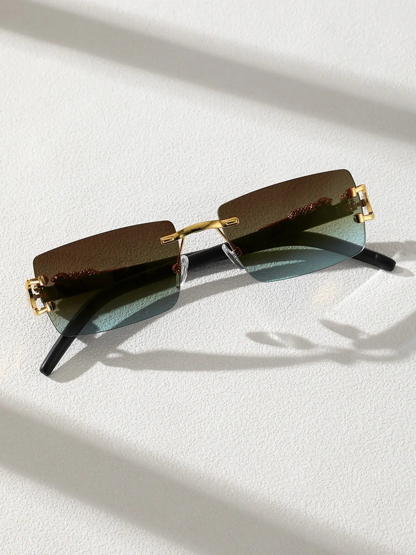 Fashionable Frameless Sunglasses
