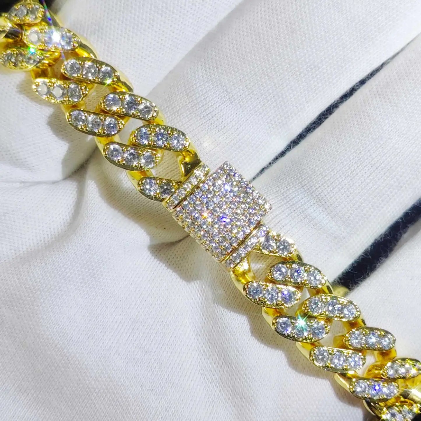 Cuban Link Bracelet Men/Women