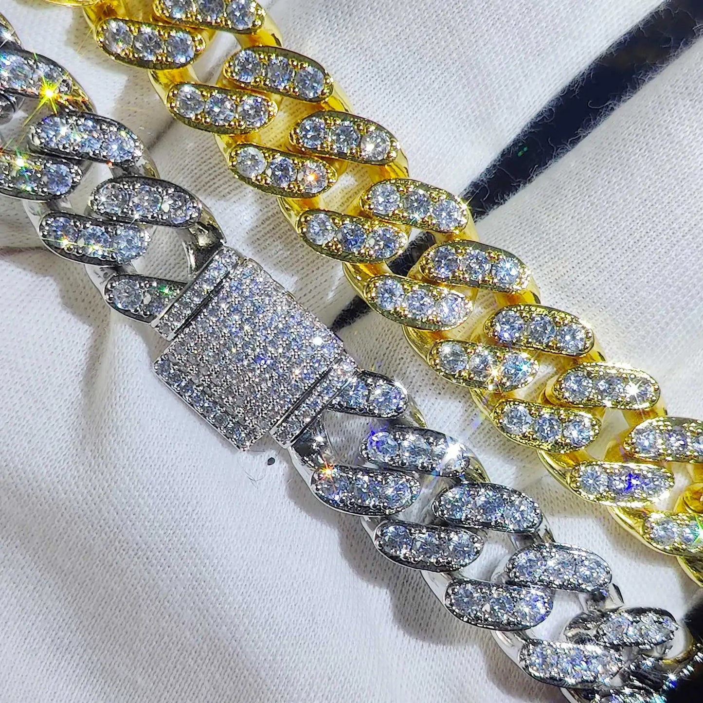 Cuban Link Bracelet Men/Women